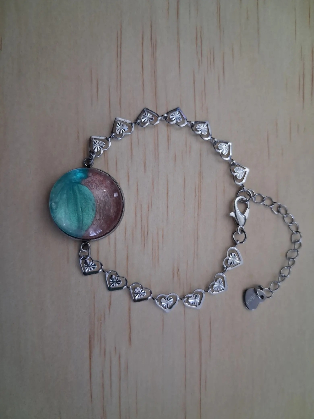 Handcrafted Green and Brown Heart Link Bracelet